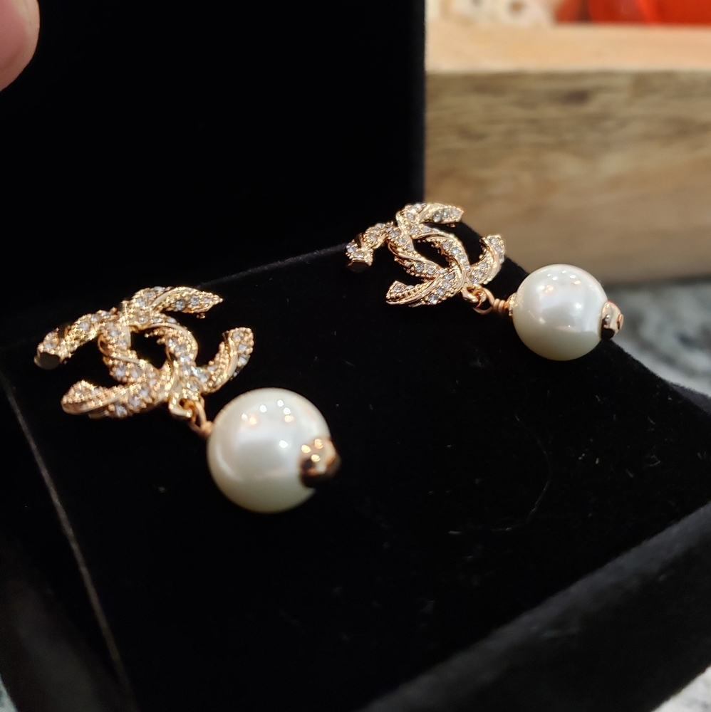Vintage Coco Chanel pearl gold drop earrings